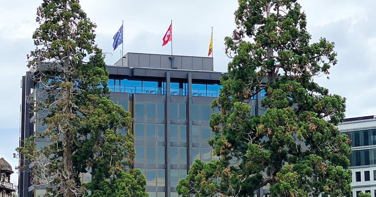 Le bâtiment de la FER Genève a dressé le drapeau de l\u2019Union européenne sur son toit, marquant ainsi son attachement à la voie bilatérale en cette semaine d\u2019anniversaire.