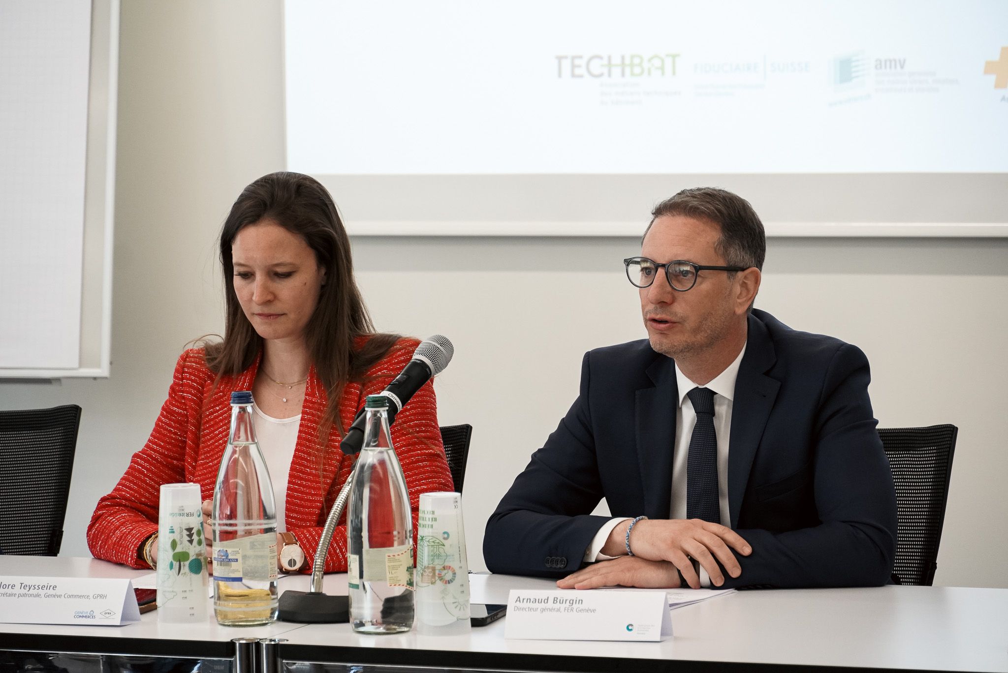 Arnaud Bürgin et Flore Teysseire en conférence de presse le 24 mars 2026.