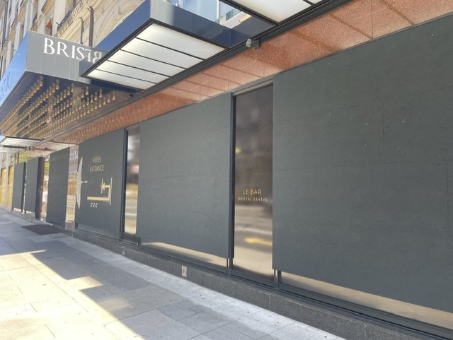 L\u2019hôtel Bristol a eu pour 12'000 francs de frais de protection, relève son directeur, Denis Pourcher.