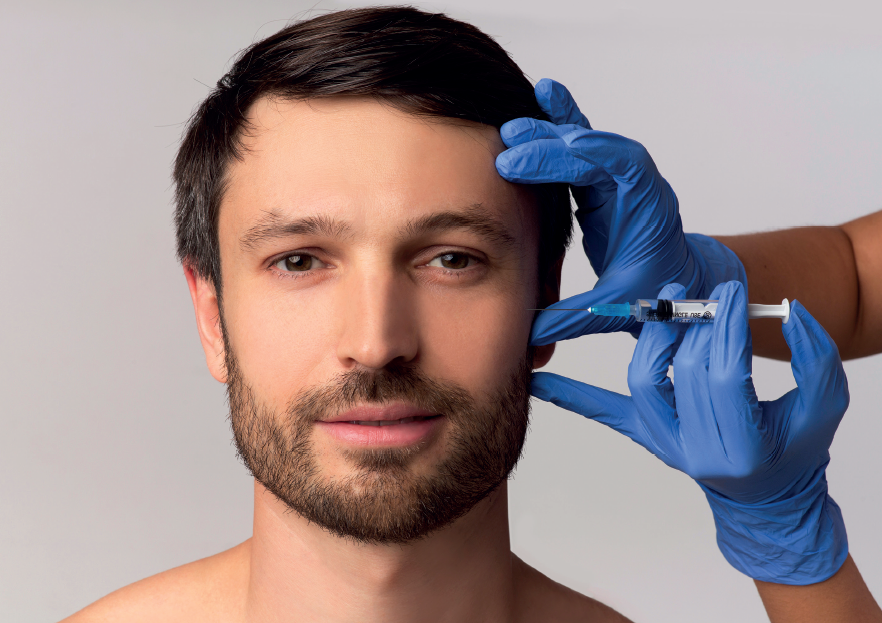 «La demande masculine en médecine esthétique et en soins de la peau est en progression constante depuis plusieurs années», constate Alexandre Vieira, responsable des ventes et du marketing pour la Suisse au sein de Teoxane.