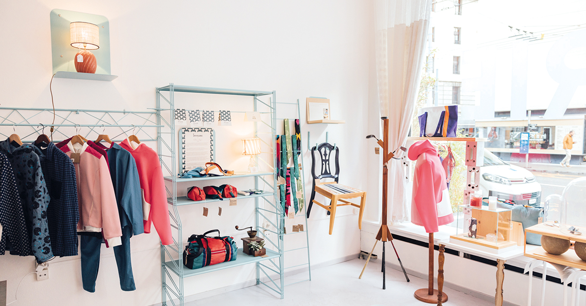 L’Upcyclerie, à la croisée de la mode, du design et des enjeux environnementaux. 